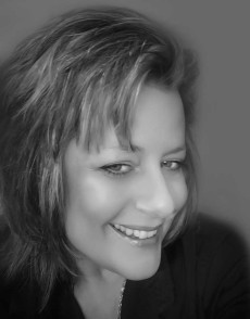 Joni Toher, Creative Director